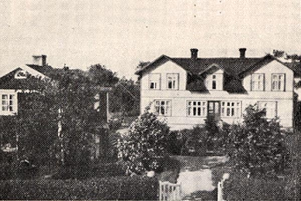 Bild på gårdens hus